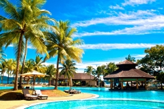 tropical_swimming_pools_Pacific_palms_Hotel_2560x1600
